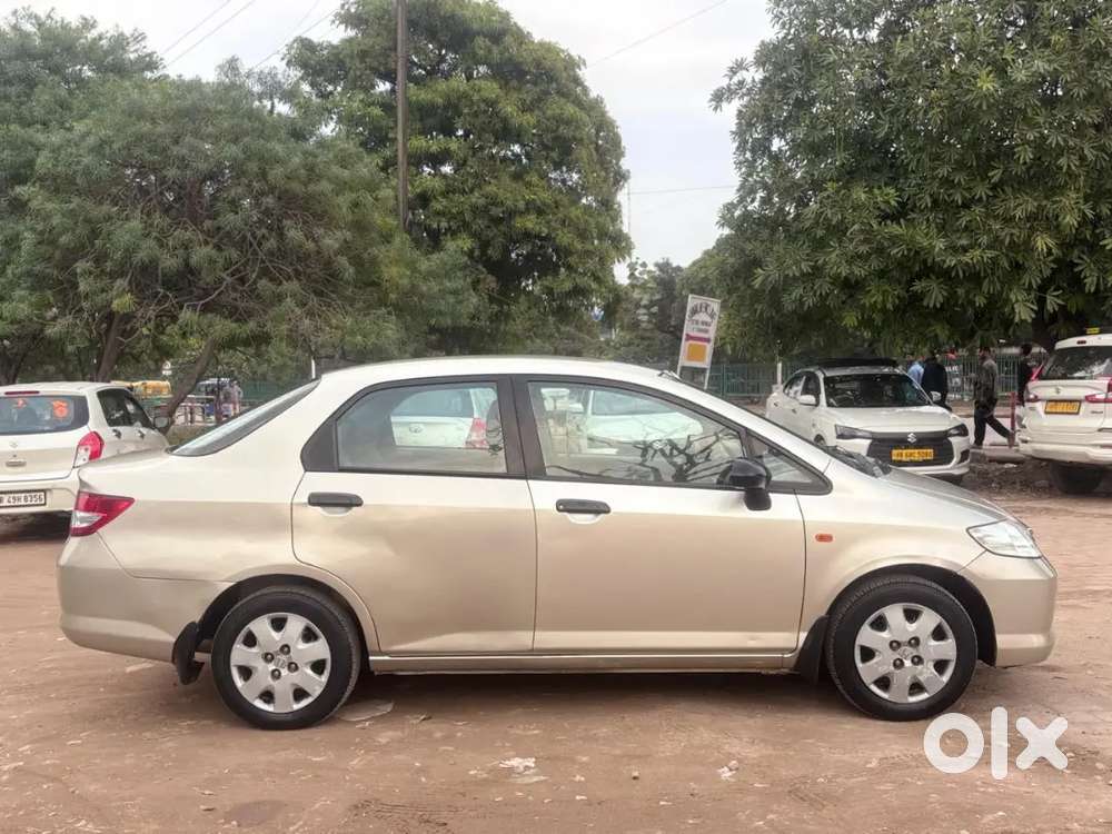 Honda City 2005 Petrol Well Maintained