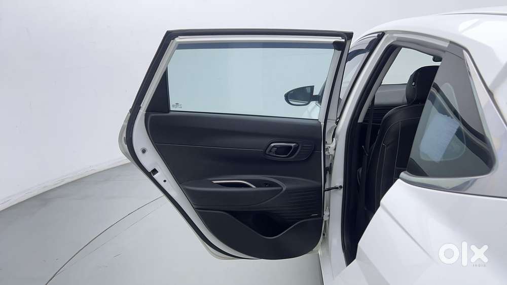 Hyundai I20 Asta (o) 1.2 Ivt, 2022, Petrol