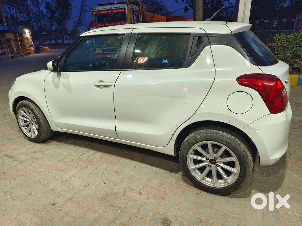 Maruti Suzuki Swift Vxi Optional, 2020, Petrol