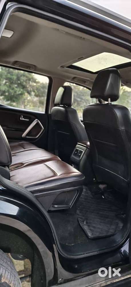 Mahindra Scorpio-n 2.2 Z8 Diesel Mt 4wd 7 Str, 2023, Diesel