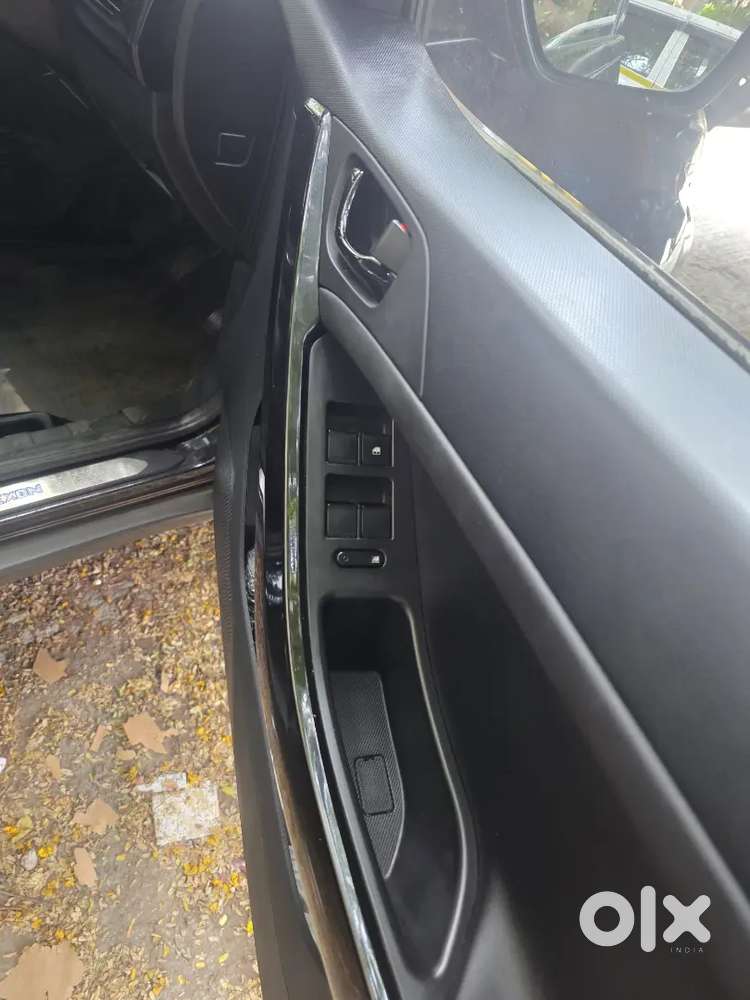 Tata Nexon Petrol 2023 Dark Edition