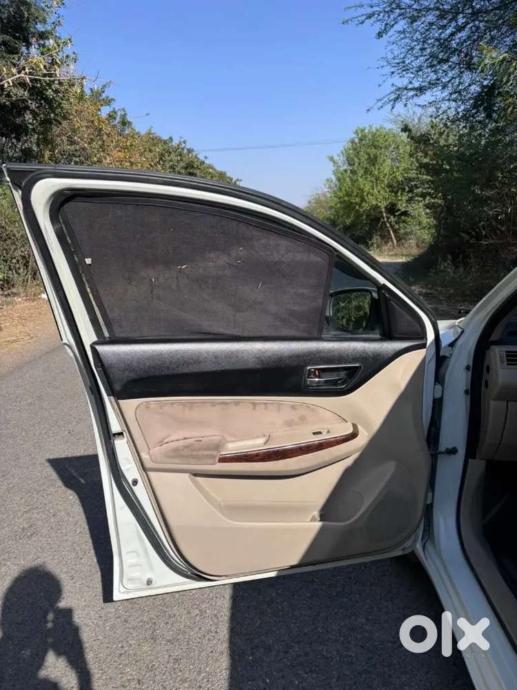 Maruti Suzuki Dzire 2017 Petrol Well Maintained