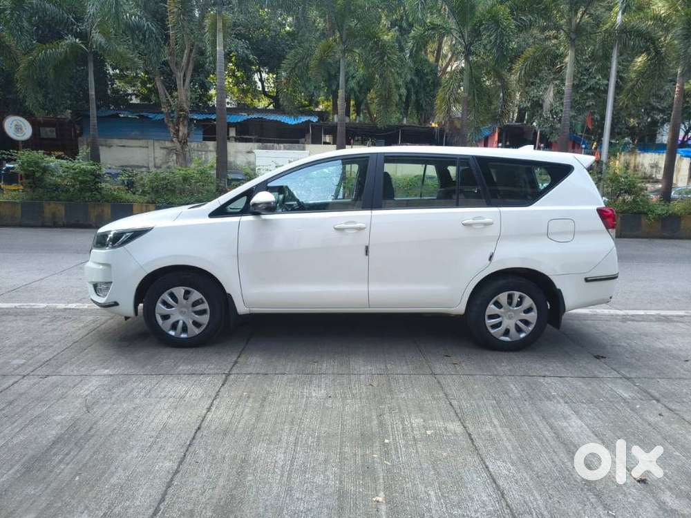 Toyota Innova Crysta [2020-ongoing] 2.4 Gx 8 Str, 2026, Diesel