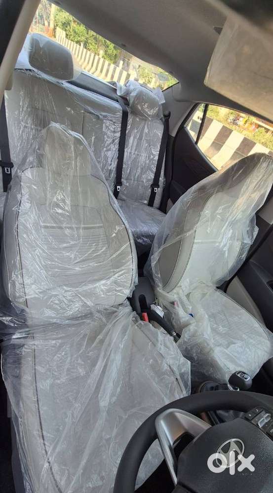 Hyundai Aura Sx 1.2 Cng, 2025, Cng & Hybrids