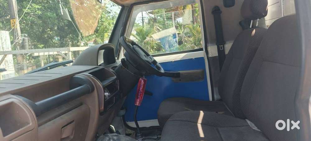 Mahindra Bolero Sle, 2020