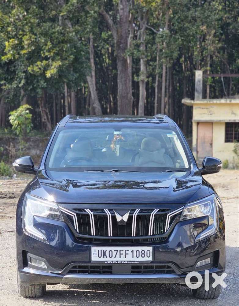 Mahindra Xuv700 2.2 Ax 5 Diesel At Str, 2022, Diesel