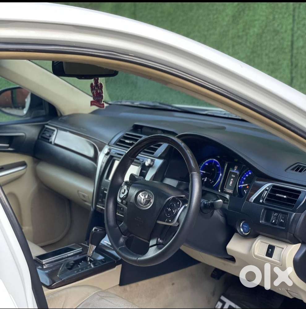 Toyota Camry 2.5 Hybrid, 2016, Petrol