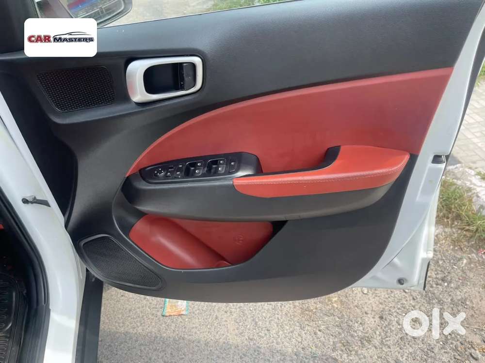 Hyundai Venue 1.0 Sx (o) Turbo Dct, 2021, Petrol