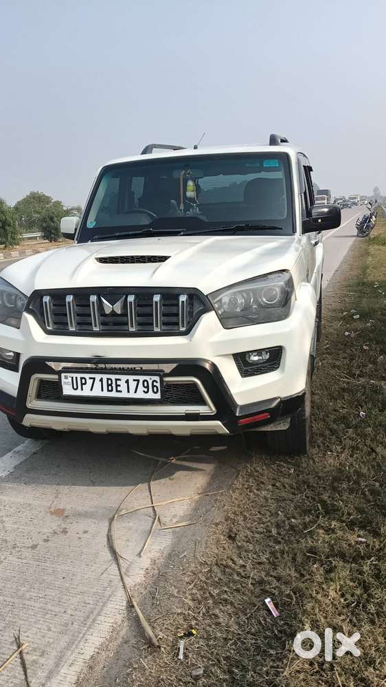 Scorpio S10 Top Model