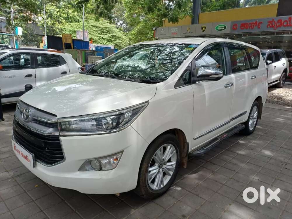 Toyota Innova Crysta 2.8 Zx At 7 Seater, 2017, Diesel