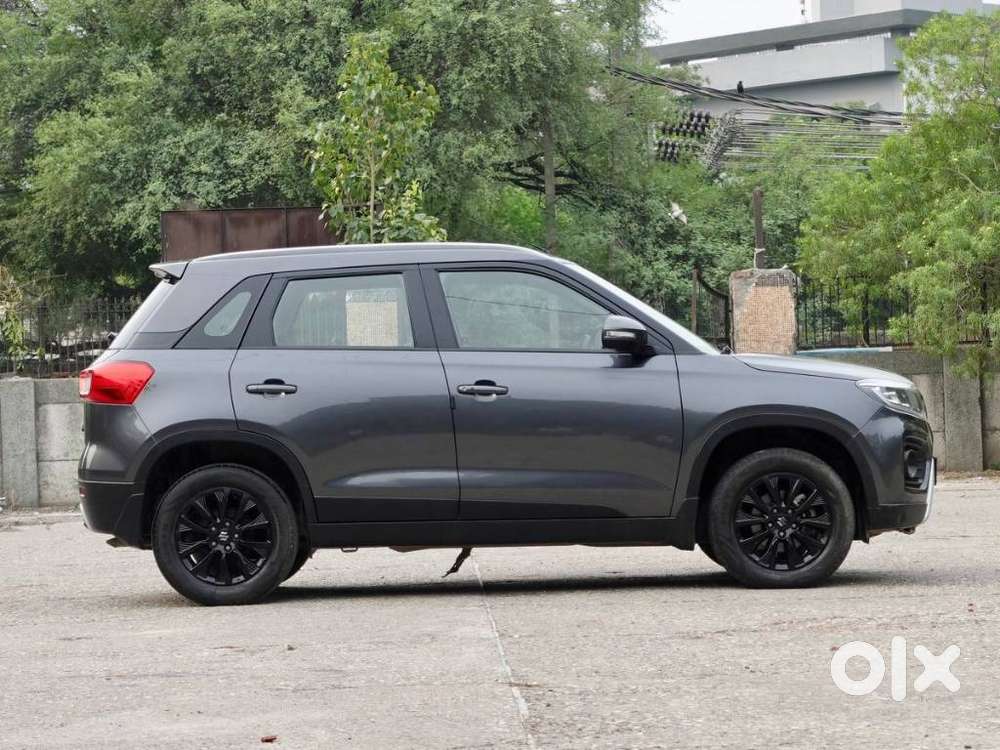 Maruti Suzuki Brezza 1.5 Zxi Smart Hybrid, 2022, Petrol