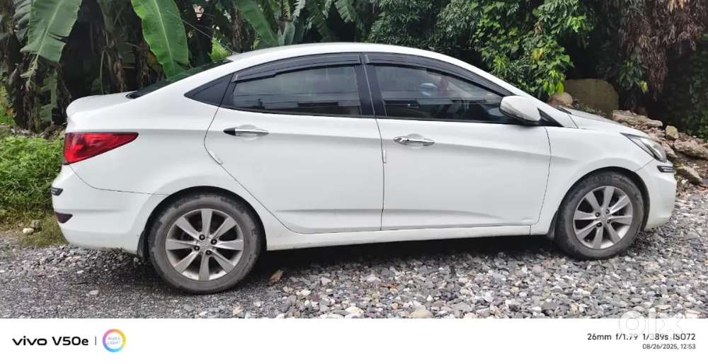 Hyundai Verna 2012 Diesel 90000 Km Driven