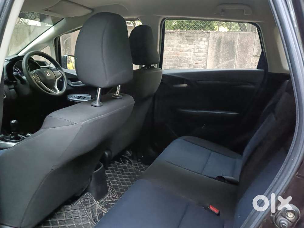 Honda Br-v 1.5 S I-vtec Mt, 2018, Cng & Hybrids