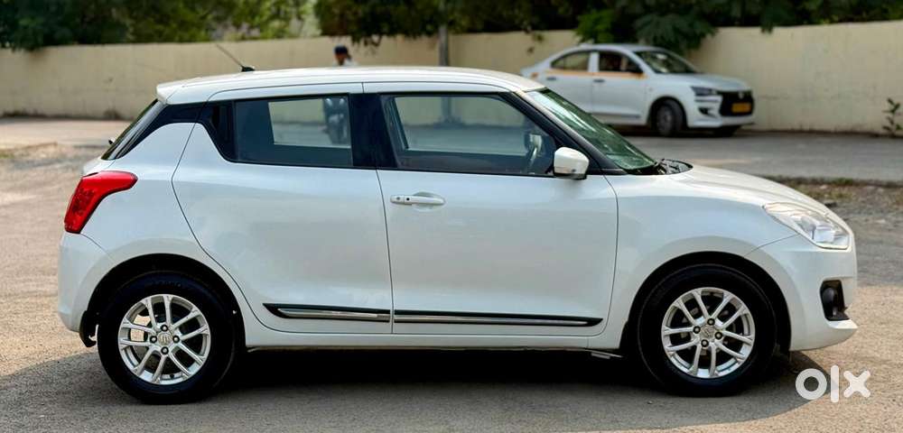 Maruti Suzuki Swift Amt Zxi Plus, 2020, Petrol