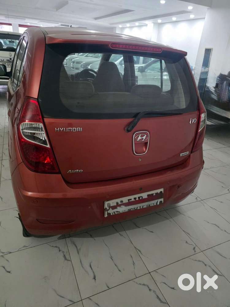 Hyundai I10 Sportz At 2011  Automatic  Petrol