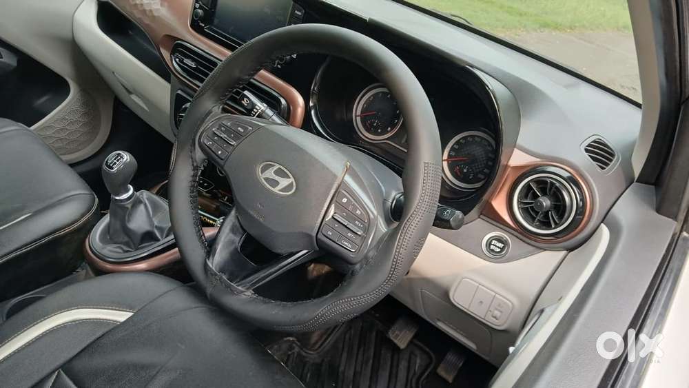 Hyundai Aura Sx (o) Manual, 2023, Petrol