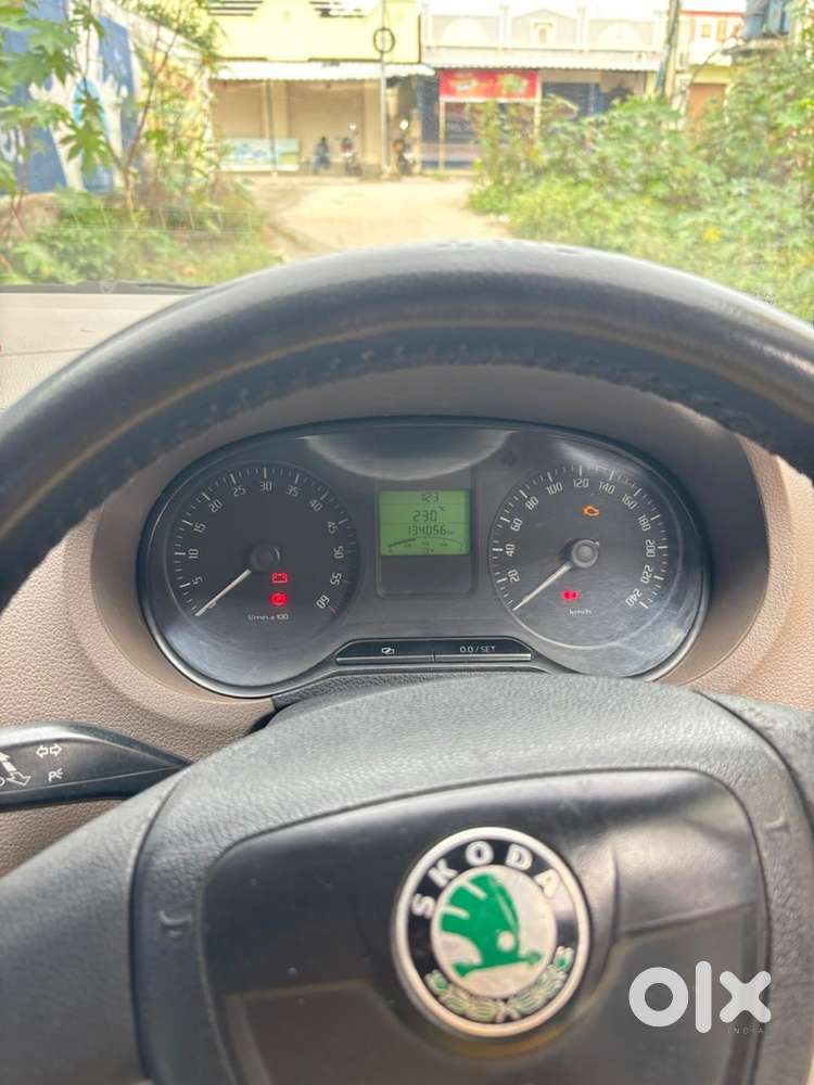 Skoda Rapid Diesel Manual 2011