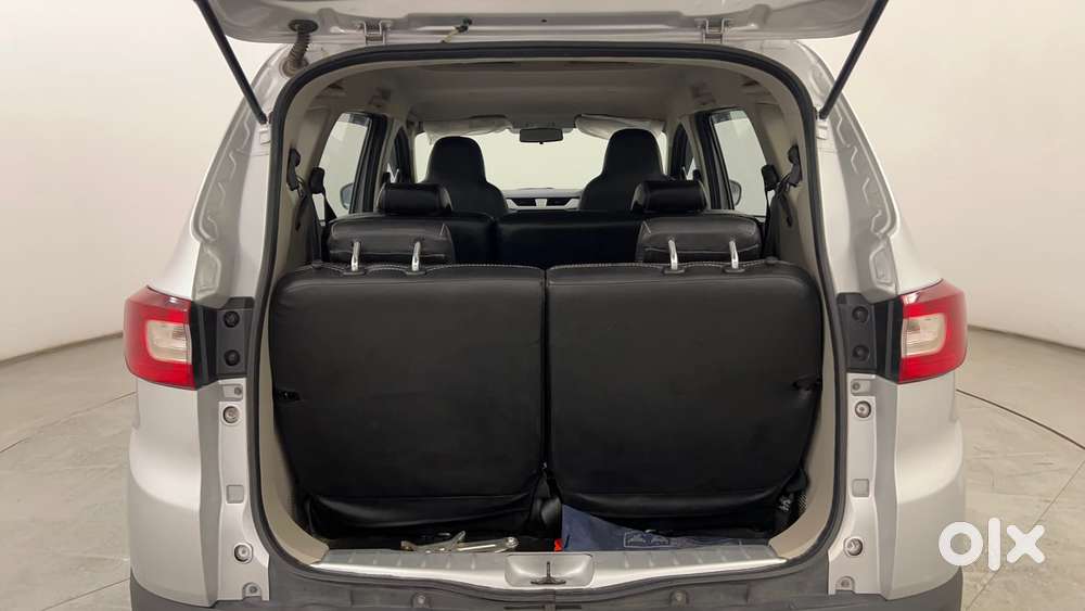 Renault Triber Rxz, 2024, Petrol