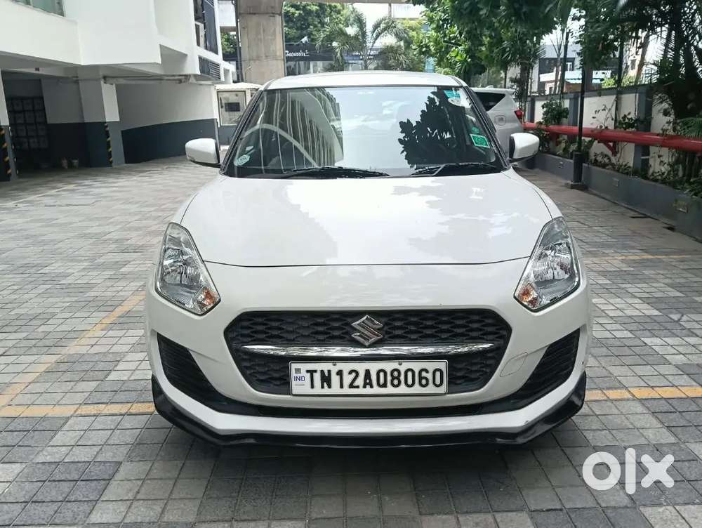 Maruti Suzuki Swift 2021 Vxi Amt