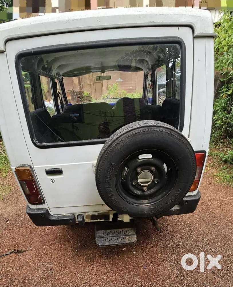 Tata Sumo _ White