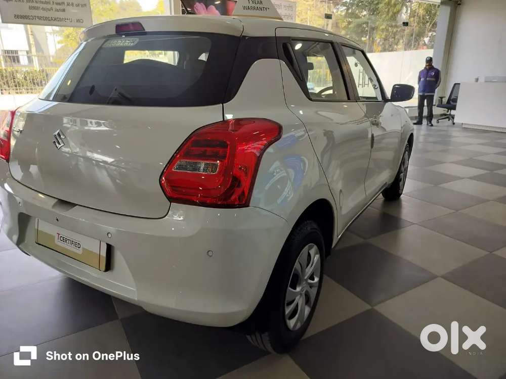 Maruti Suzuki Swift Vxi 2023 Petrol 13000 Km Driven