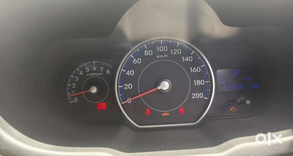 Hyundai I10 Sportz At, 2013, Petrol