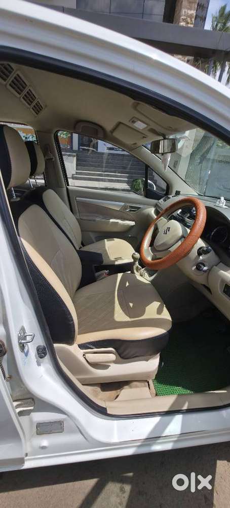 Maruti Suzuki Ertiga Vxi Abs, 2013, Petrol