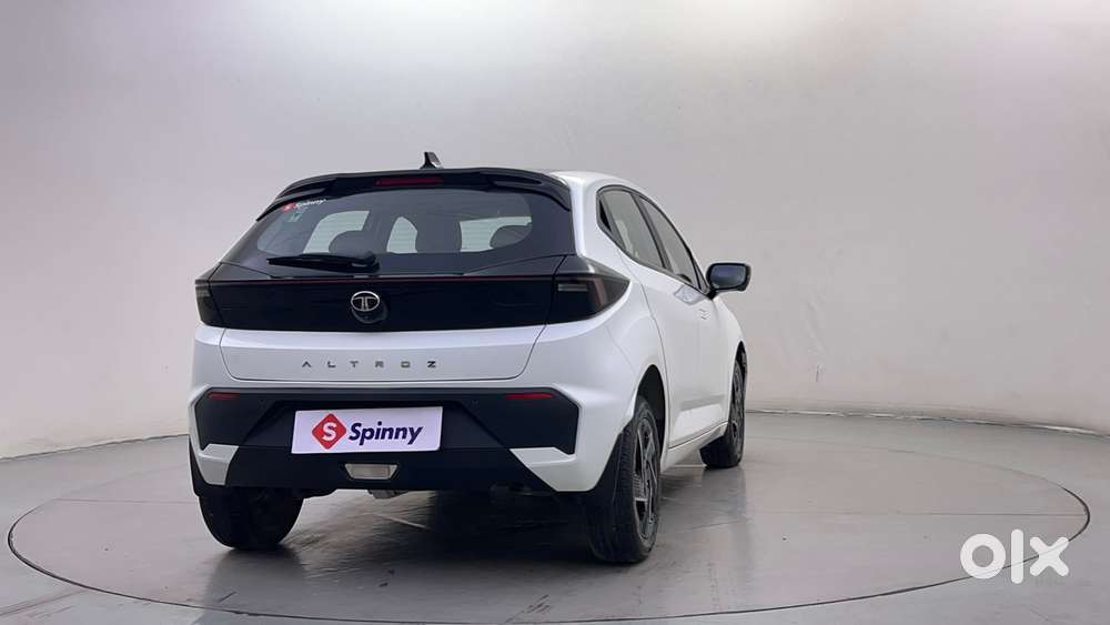 Tata Altroz Xz Plus (o) (s) Icng, 2025, Diesel