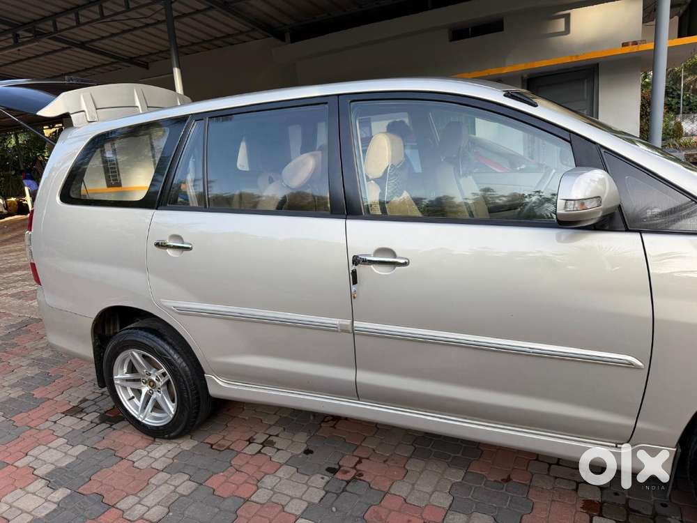 Toyota Innova 2013 Full Option V