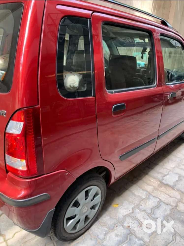Koi Kami Nhi Hai Argent Hai Mani Ki