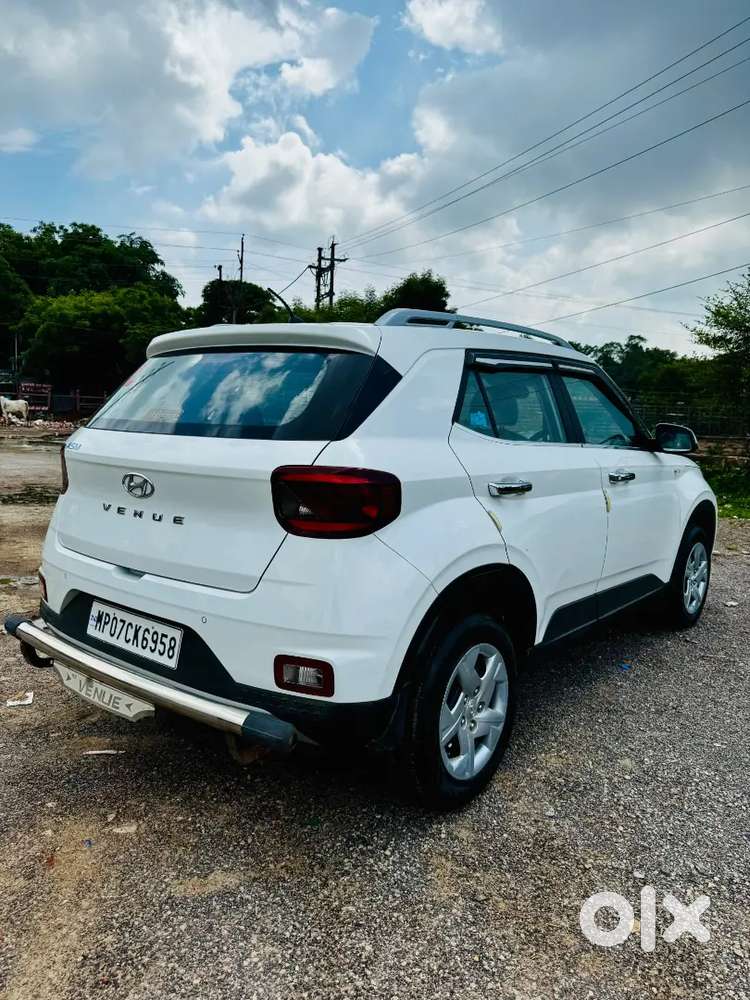 Hyundai New Venue Se 2022 With Company Record New Condition Finance Bh