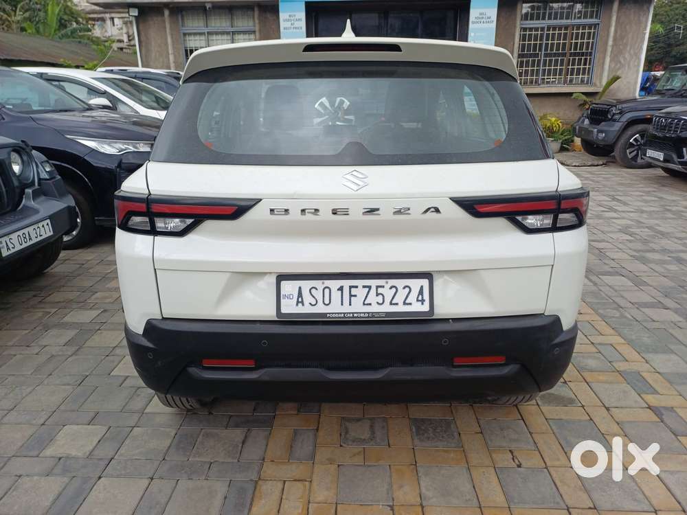 Maruti Suzuki Brezza 1.5 Vxi Smart Hybrid, 2024, Petrol
