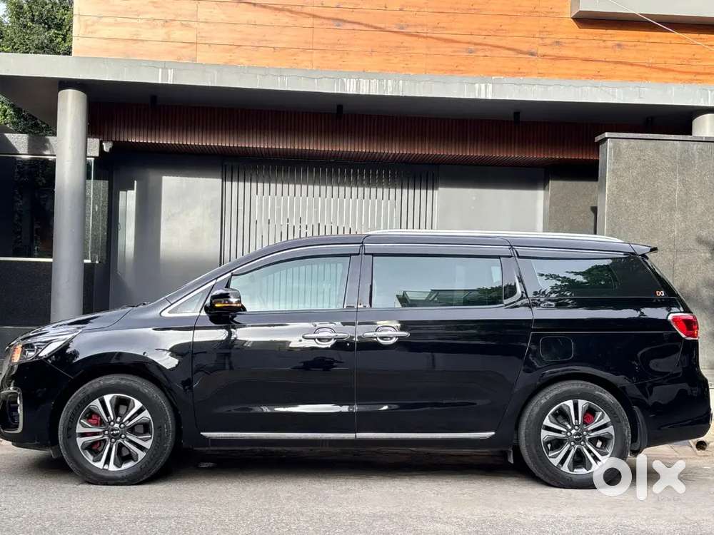 Kia Carnival Limousine Plus 2022 Diesel 71000 Km Driven