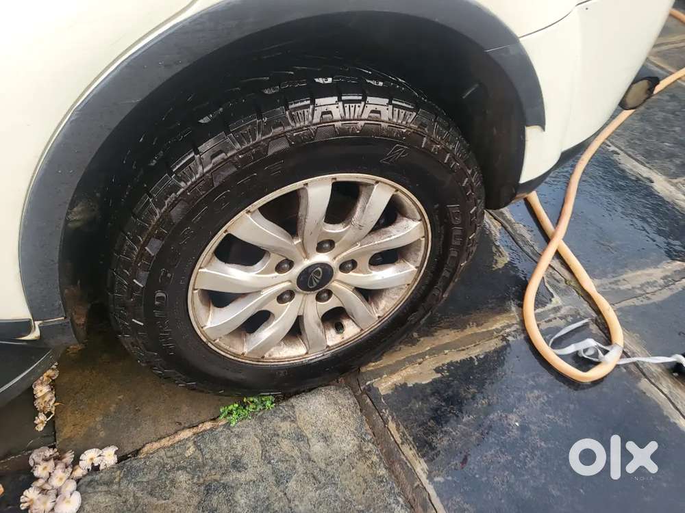 Mahindra Xuv500 2016