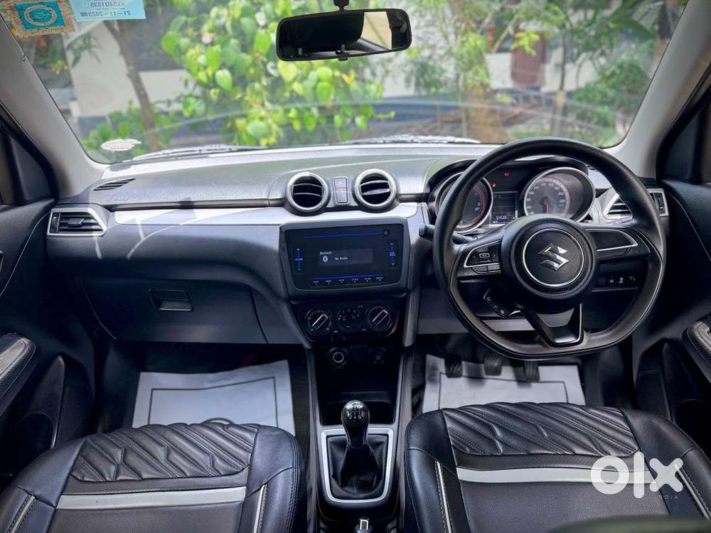 Maruti Suzuki Swift Vxi + Manual, 2023, Petrol