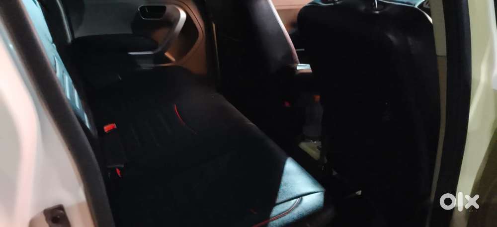 Mahindra Tuv 300 T10 Dual Tone, 2018, Diesel