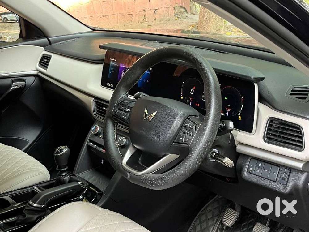 Mahindra Xuv700 2.2 Ax 5 Diesel Mt 7 Str, 2024, Diesel