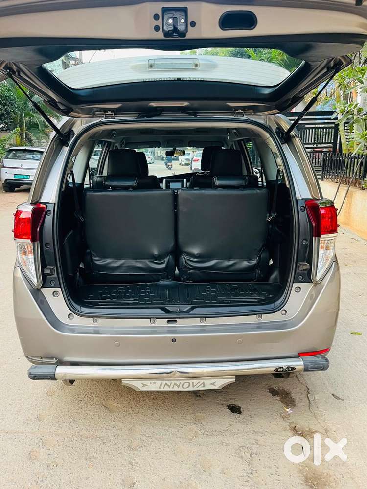 Toyota Innova Crysta 2.4 G Mt 7 Str, 2018, Diesel