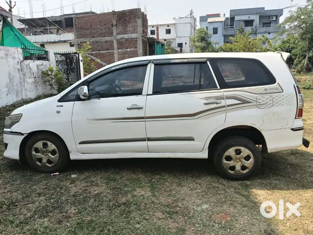 Toyota Innova 2012 Diesel 163000 Km Driven