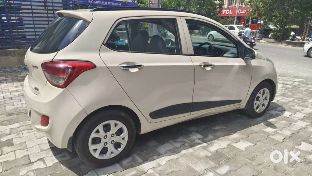 Hyundai Grand I10 [ ] 1.2 Kappa Vtvt Sportz At, 2014, Petrol