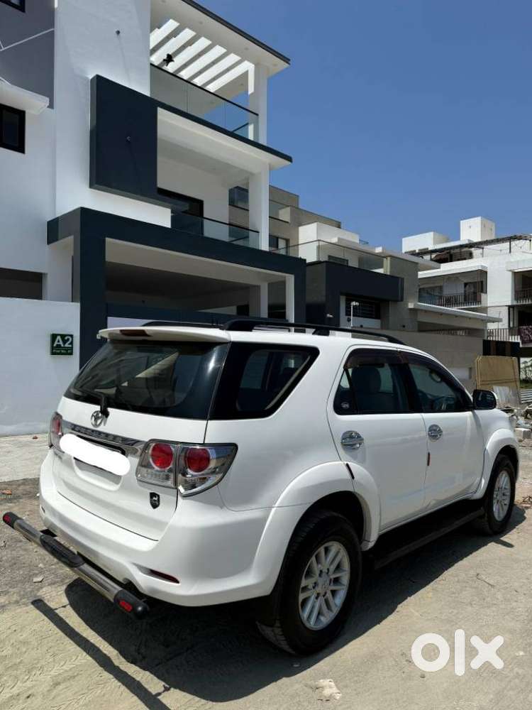 Toyota Fortuner 3.0 4x2 Mt, 2014, Diesel