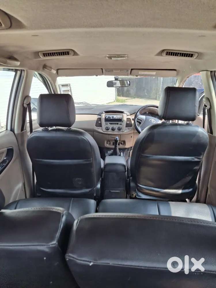 Toyota Innova 2015 Model 2016 Registration Diesel 139345 Km Driven