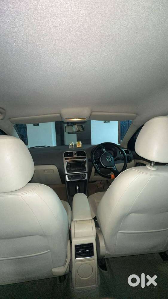 Volkswagen Vento 2015 (automatic) – Well Maintained  Army Officer Own