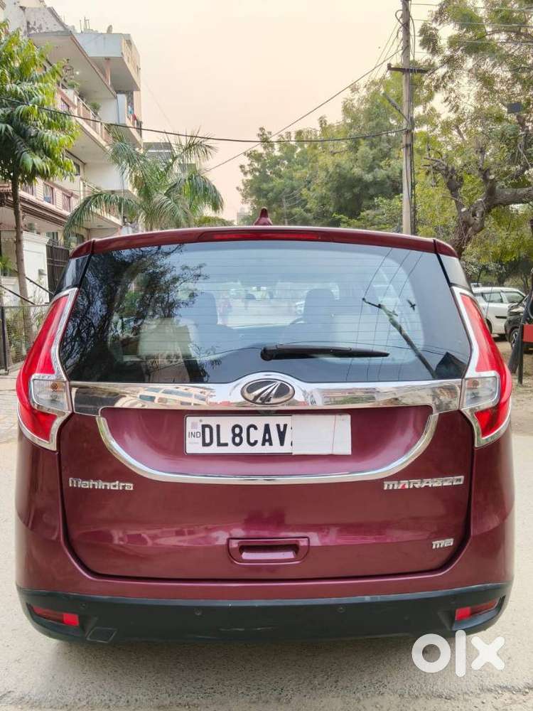Mahindra Marazzo M8, 2018, Petrol
