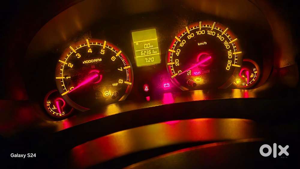 Maruti Suzuki Swift Vxi, 2013, Petrol