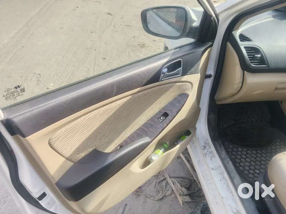 Hyundai Fluidic Verna 2013