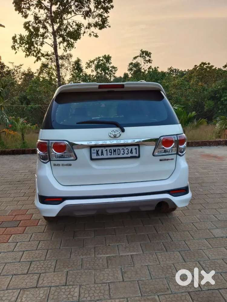Toyota Fortuner 2013