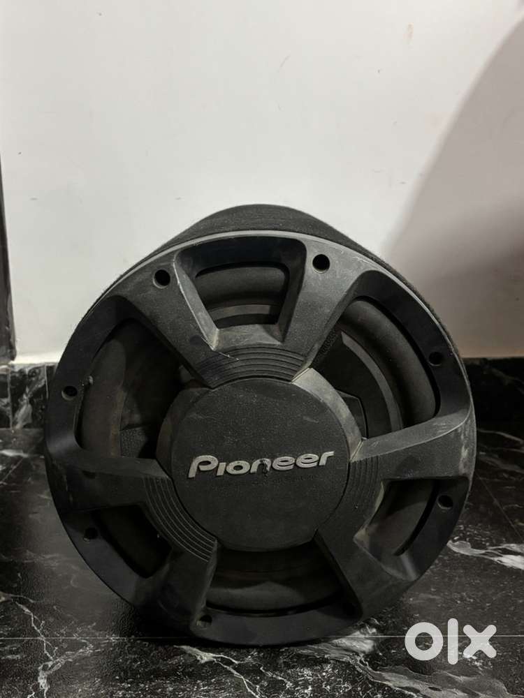 1300watt Pioneer Bass Tube with 500watt 2 Channel Amplifier