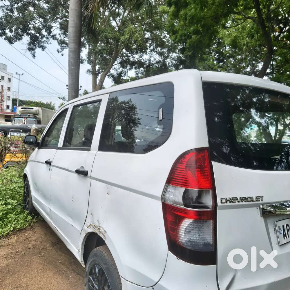 Chevrolet Enjoy 2016 Diesel 8-seater