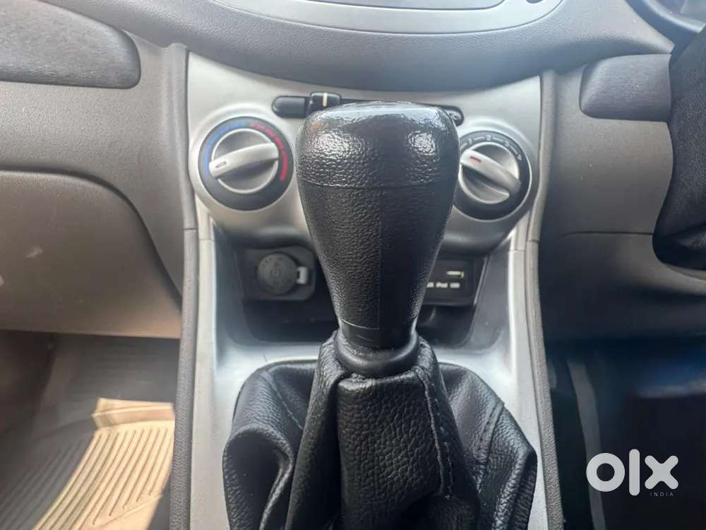 Hyundai I10 2017 Petrol 75140 Km Driven